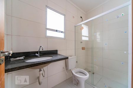 Banheiro  de casa de condomínio à venda com 3 quartos, 137m² em Vila Eldízia, Santo André