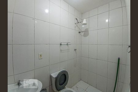 Banheiro de apartamento para alugar com 1 quarto, 30m² em Brás, São Paulo