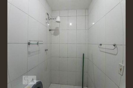 Banheiro de apartamento para alugar com 1 quarto, 30m² em Brás, São Paulo