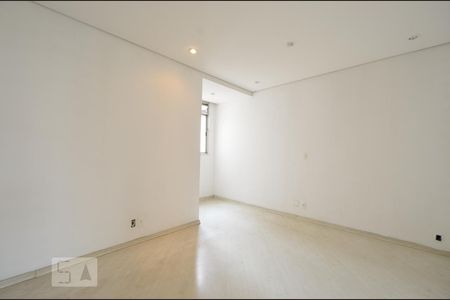 Sala de apartamento para alugar com 2 quartos, 89m² em Saúde, São Paulo