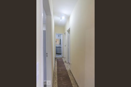 Corredor de apartamento para alugar com 2 quartos, 63m² em Vila Antonio, São Paulo