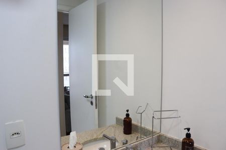 Apartamento para alugar com 46m², 1 quarto e 1 vaga Apartamento para alugar com 46m², 1 quarto e 1 vagaDetalhe do banheiro