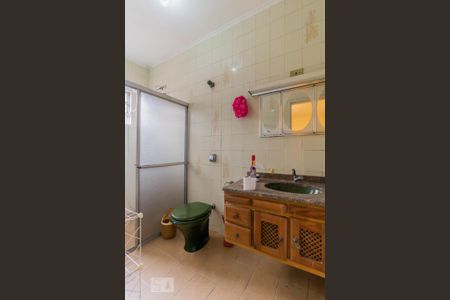 Banheiro da Suíte 1 de casa à venda com 5 quartos, 150m² em Vila Dalila, São Paulo