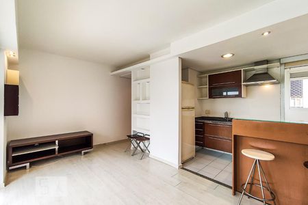 Sala de kitnet/studio para alugar com 1 quarto, 50m² em Jardim Londrina, São Paulo