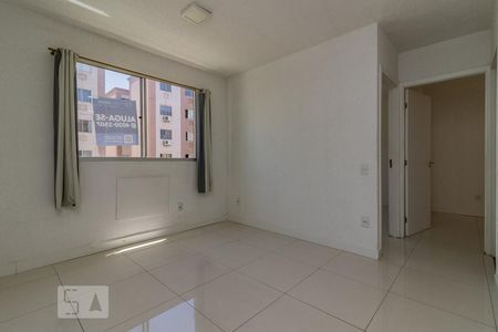 Sala de apartamento à venda com 2 quartos, 40m² em Hípica, Porto Alegre