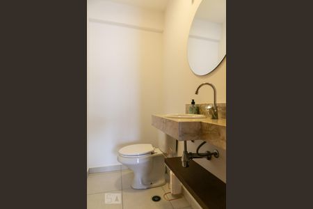 Lavabo de apartamento para alugar com 2 quartos, 82m² em Gonzaga, Santos