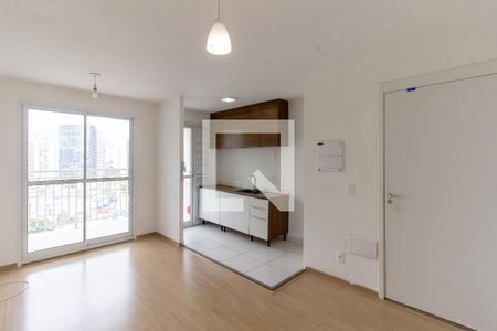 Sala de apartamento para alugar com 2 quartos, 46m² em Parque Industrial Tomas Edson, São Paulo