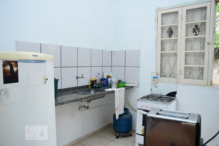 Cozinha de casa para alugar com 2 quartos, 80m² em Granja Viana, Cotia