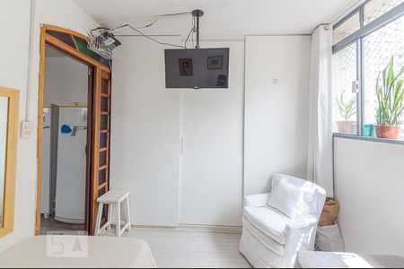 Sala/Quarto de apartamento à venda com 1 quarto, 43m² em Consolação, São Paulo