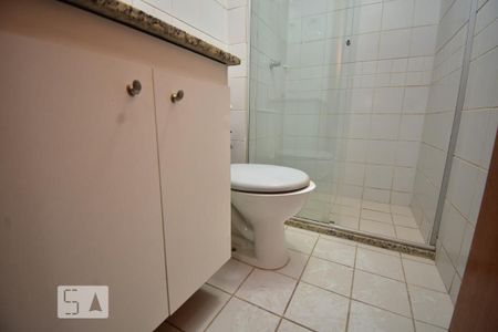 Banheiro de kitnet/studio para alugar com 1 quarto, 30m² em Sul (águas Claras), Brasília