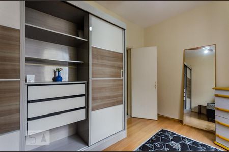 Quarto de apartamento para alugar com 1 quarto, 55m² em Boqueirão, Santos