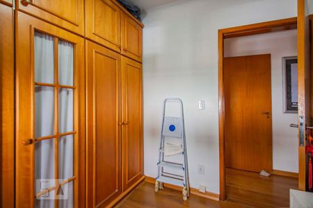 Quarto 1 de apartamento à venda com 4 quartos, 202m² em Jardim Lindóia, Porto Alegre