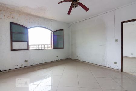 Suíte de casa à venda com 3 quartos, 100m² em Santo Antônio, Osasco