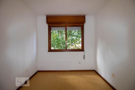 Quarto 1 de apartamento para alugar com 3 quartos, 95m² em Jardim Lindóia, Porto Alegre