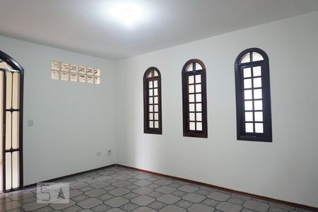 Sala de casa para alugar com 3 quartos, 150m² em Vila Ré, São Paulo