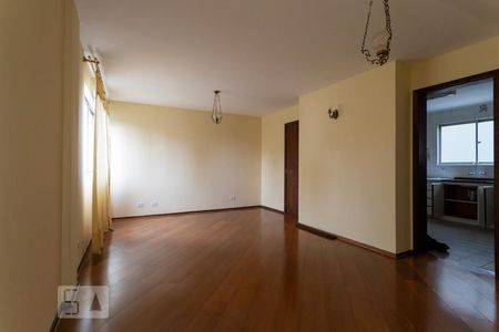 Sala de apartamento para alugar com 3 quartos, 123m² em São Francisco, Curitiba