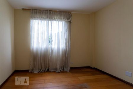 Quarto 1 de apartamento para alugar com 3 quartos, 123m² em São Francisco, Curitiba
