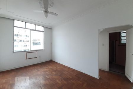 Apartamento à venda com 45m², 1 quarto e 1 vagaSala