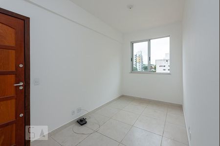 Sala de apartamento para alugar com 2 quartos, 65m² em Indaiá, Belo Horizonte