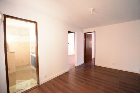 Sala de apartamento para alugar com 2 quartos, 43m² em Irajá, Rio de Janeiro