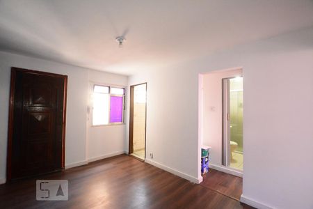 Sala de apartamento para alugar com 2 quartos, 43m² em Irajá, Rio de Janeiro