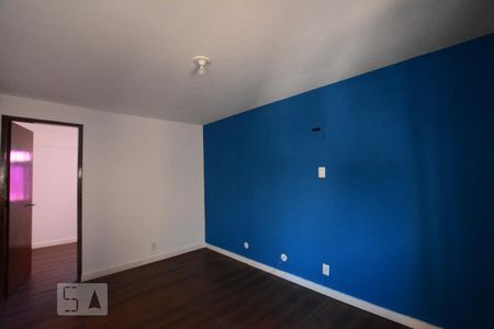 Sala de apartamento para alugar com 2 quartos, 43m² em Irajá, Rio de Janeiro