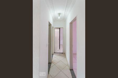 Corredor de apartamento para alugar com 3 quartos, 70m² em Guarani, Belo Horizonte