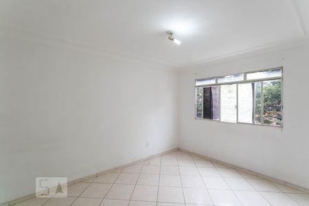 Sala de apartamento para alugar com 3 quartos, 70m² em Guarani, Belo Horizonte