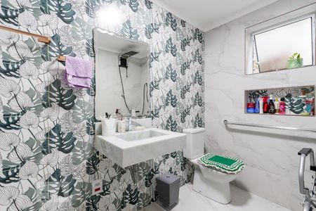 Banheiro da Suíte de casa à venda com 5 quartos, 200m² em Vila Gustavo, São Paulo