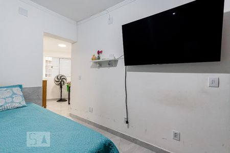 Suíte de casa à venda com 5 quartos, 200m² em Vila Gustavo, São Paulo