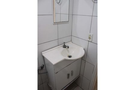 Banheiro de apartamento à venda com 2 quartos, 48m² em Jardim São José, Campinas