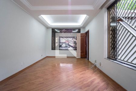 Sala - 1º piso de casa para alugar com 3 quartos, 120m² em Chácara Seis de Outubro, São Paulo