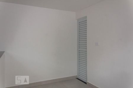 Sala/Quarto de casa para alugar com 1 quarto, 35m² em Socorro, São Paulo