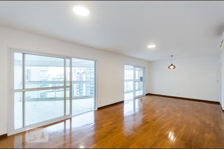 Sala de apartamento para alugar com 4 quartos, 204m² em Embaré, Santos