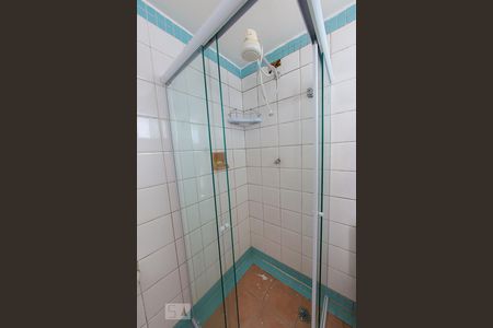 Banheiro de apartamento à venda com 1 quarto, 24m² em Centro, Guarulhos