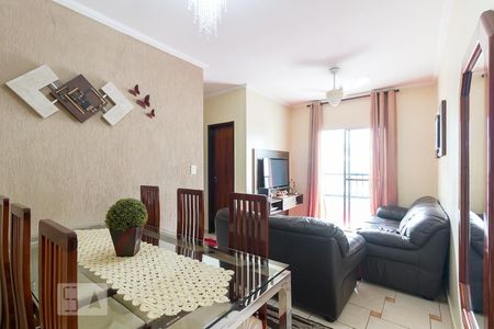 Sala de apartamento à venda com 2 quartos, 69m² em Jardim Cocaia, Guarulhos