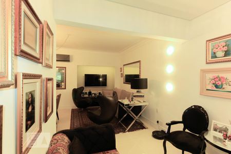 Sala de apartamento à venda com 2 quartos, 134m² em Centro Histórico, Porto Alegre