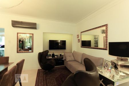 Sala de apartamento à venda com 2 quartos, 134m² em Centro Histórico, Porto Alegre