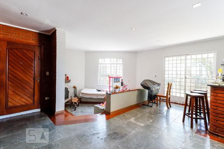Sala de Estar de casa à venda com 3 quartos, 370m² em Jardim Peri, São Paulo