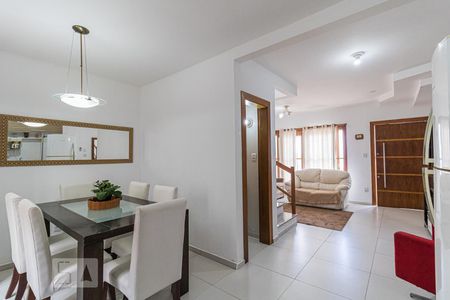 Sala/Cozinha de casa para alugar com 2 quartos, 130m² em Jardim Itu Sabará, Porto Alegre