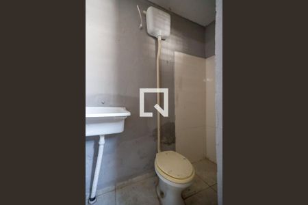 Banheiro de kitnet/studio para alugar com 1 quarto, 20m² em Vila Guilherme, São Paulo