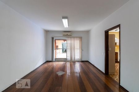 1o. Andar - Sala de casa à venda com 5 quartos, 350m² em Bosque da Saúde, São Paulo