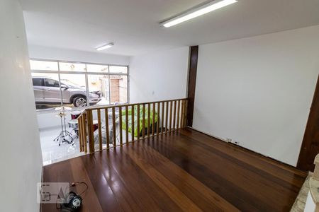 1o. Andar - Sala de casa à venda com 5 quartos, 350m² em Bosque da Saúde, São Paulo