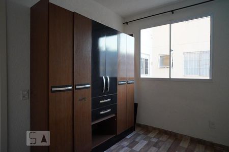 Quarto 1 de apartamento à venda com 2 quartos, 40m² em Navegantes, Porto Alegre