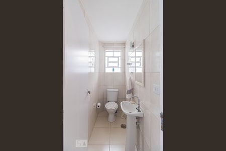 Lavabo de casa para alugar com 2 quartos, 146m² em Vila Scarpelli, Santo André