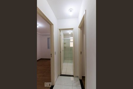 Apartamento para alugar com 53m², 2 quartos e 1 vaga Apartamento para alugar com 53m², 2 quartos e 1 vagaCorredor Quartos e Banheiro