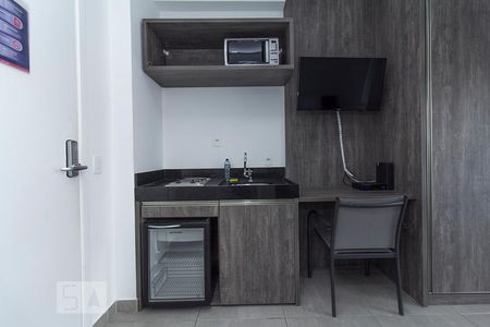 Cozinha de kitnet/studio para alugar com 1 quarto, 26m² em Perdizes, São Paulo