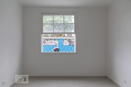 Quarto de apartamento para alugar com 2 quartos, 70m² em Marapé, Santos