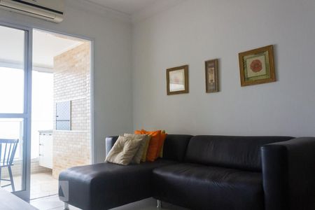 Sala de apartamento para alugar com 3 quartos, 92m² em Mirim, Praia Grande