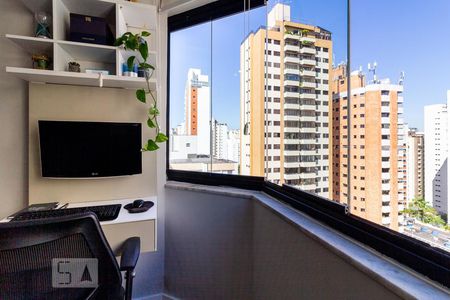 Varanda de apartamento para alugar com 1 quarto, 50m² em Indianópolis, São Paulo